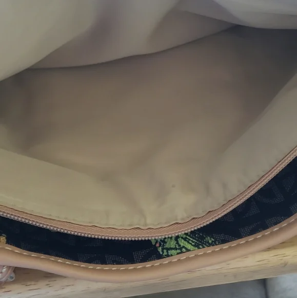 Gianna Butterfly π¦ Purse π - Picture 9 of 17